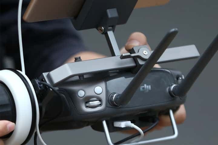radiocommande DJI avec support focus handwheel