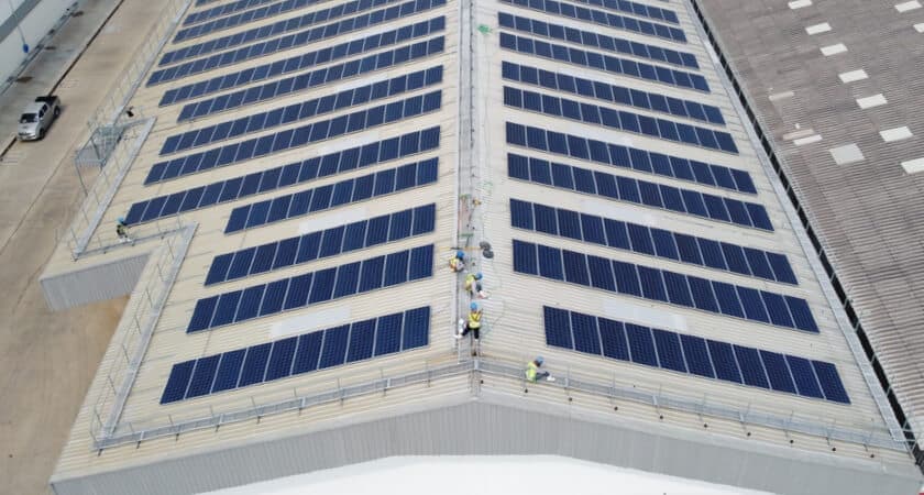 Inspection de toitures par drone