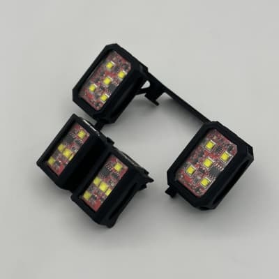 Kit d’éclairage led tactique pach vue de face